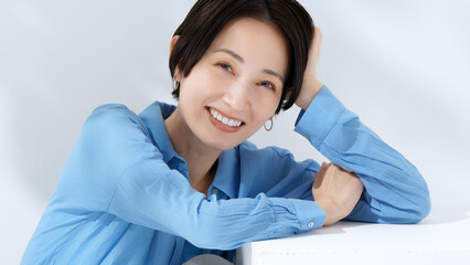 ミドル　女性　ポートレート