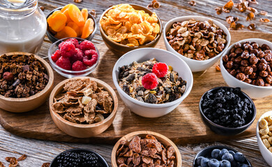 Breakfast cereal products and fresh fruits