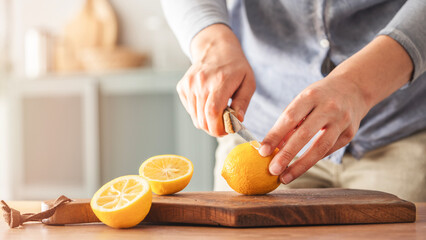 Cutting lemon in the domestic kitchen