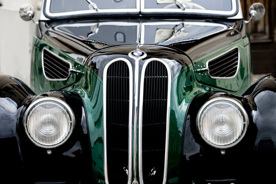 Hartberg, Austria: oldtimer at the road show