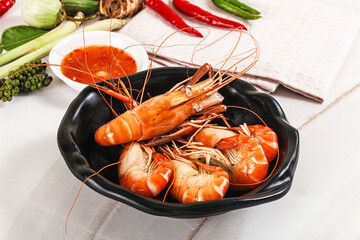 Boiled tiger prawn with sauce