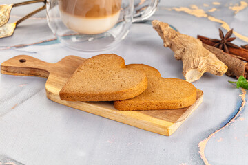 Sweet ginger cookies for snack