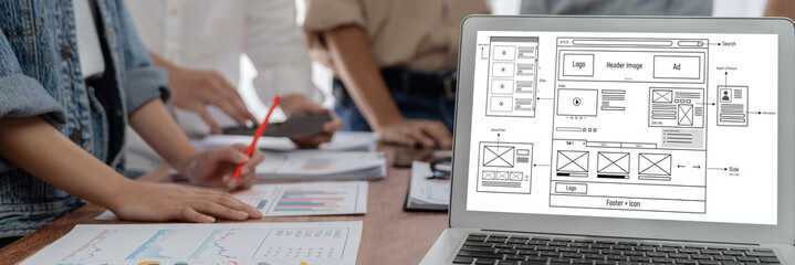 Website design software provide brisk template for online retail business and e-commerce
