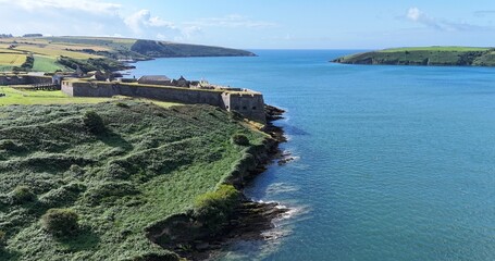 survol de la baie de Kinsale en Irlande près de Cork