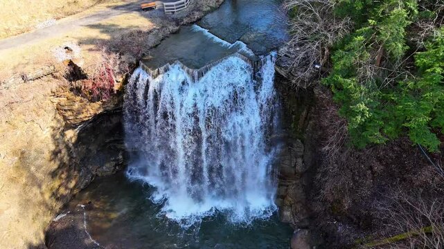 Delphi Falls - Willingness of Nature