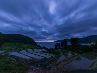 夜の帳と棚田