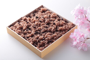 日本でお祝いの行事の時に食べるお赤飯