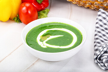Vegetarian cuisine spinach cream soup