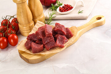 Raw beef cubes for cooking