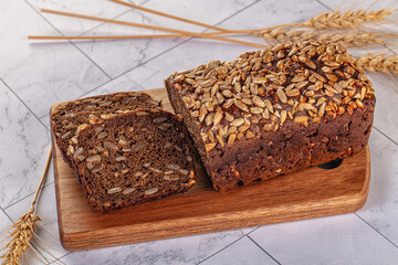 Browl rye bread with seeds