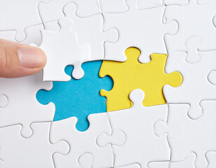 Fototapeta premium Puzzle pieces not fitting together show disrupted commerce.
