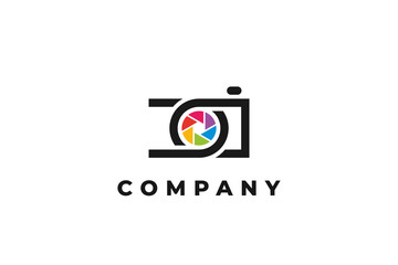 letter c and d photography studio camera lens logo