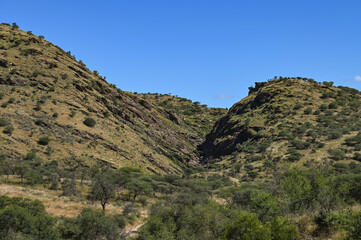 Paysage rocheux dans le centre de la Namibie