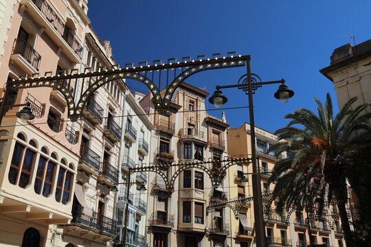 Fototapeta Alcoy town main street Avenida Pais Valencia