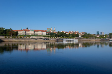Fototapeta premium Warsaw River View Skyline In Poland