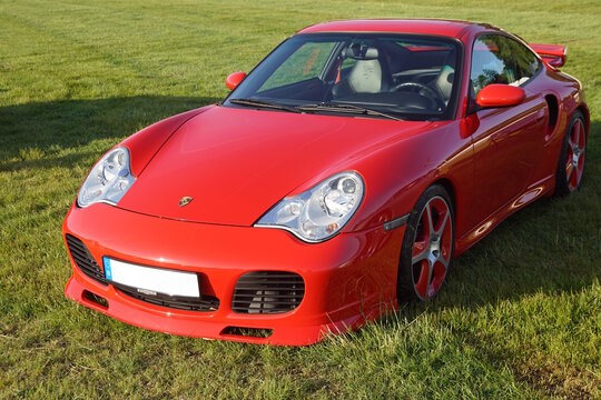 Porsche 996 in rot