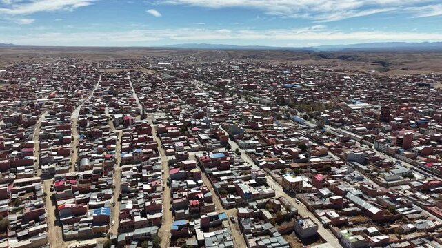 Aerial view of the city of Villaz&oacute;n, Bolivia.