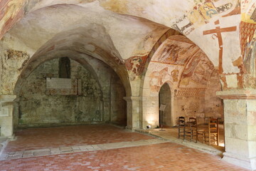 Crypte médiévale de l'église Notre-Dame, ville de Gargilesse-Dampierre, département de l'Indre, France