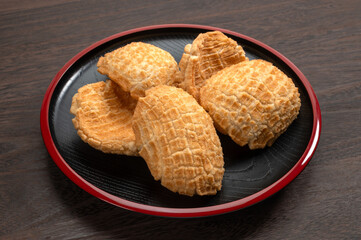沖縄の駄菓子、かめせん
