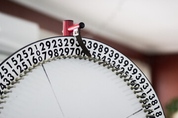 Raffle wheel spinner