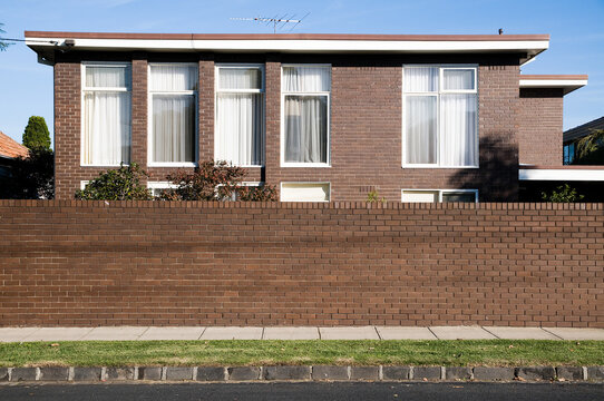 An old brick house in the suburbs of Melbourne