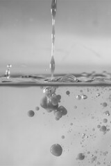 wasser tropfen spritzen spritzer schwarzweiß