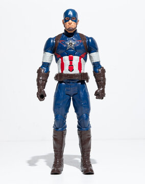 Kent, uk 01.01.2025 Captain America 12 inch Talking Marvel Action Figure Civil War toy figures vgc Evil super hero figures from the movie franchise. Action toys. Large action figure.