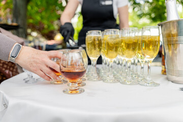 buffet, take cognac