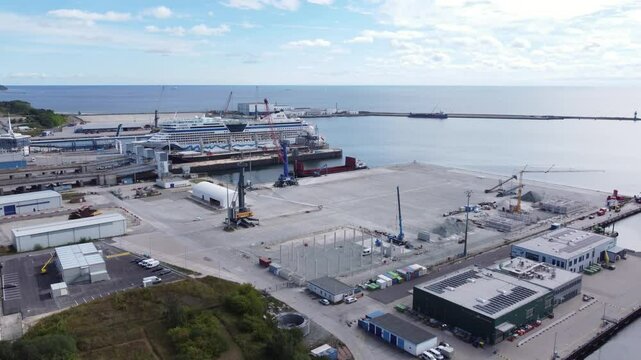Insel R&uuml;gen: Der Hafen von Mukran