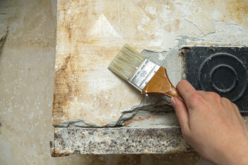 primer, preparing the wall for puttying