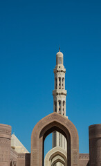 Fototapeta premium Oman, Middle East, 03-06-2025: architectural details of the Sultan Qaboos Grand Mosque in Muscat, the largest mosque in Oman completed in 2001