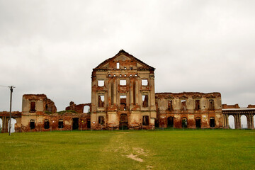 Fototapeta premium Ruzhany Palace Complex of the Sapieha Family. Belarus