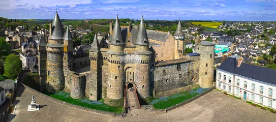 Gordijnen France, Brittany travel and landmarks. beautiful medieval Vitre town .Aerial panoramic view of stunning castle (chateau de Vitre) © Freesurf