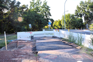 Baustelle, Radweg, Absperrung, Baum, Natur, Sommer, Himmel