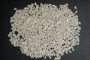 rice in blackgraund