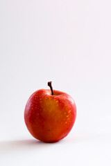red apple on white background, water droplets, fruit, health 
