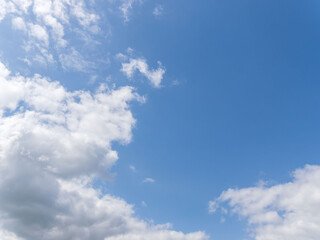 5月　昼の青空と雲27