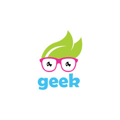 Obraz premium Geek head logo design template. Nerd logo template