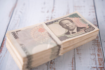200万円 1万円札