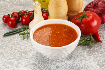 Hot tomato soup with diced chicken