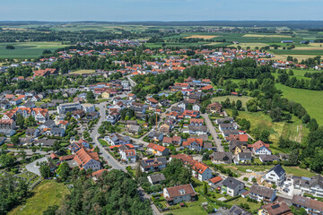 Ausblick auf den Kurort Bad Gögging bei Neustadt an der Donau aus der Vogelperspektive