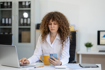 Business woman are under stress from working for poor work, failed work.