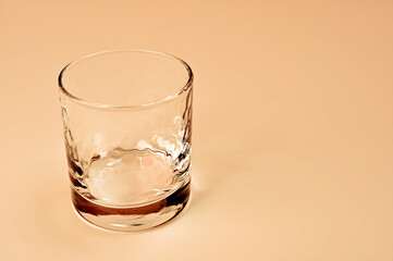 空の透明なグラス04