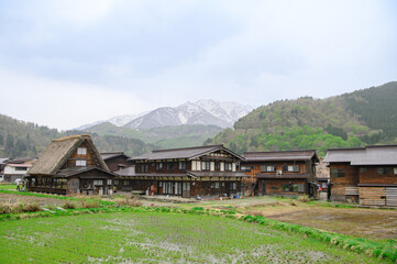 曇天の白川郷　