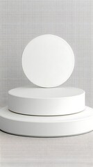 純白の円環、静寂の空間