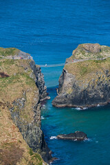 Fototapeta premium paisagem mar praia rochas irlanda do norte