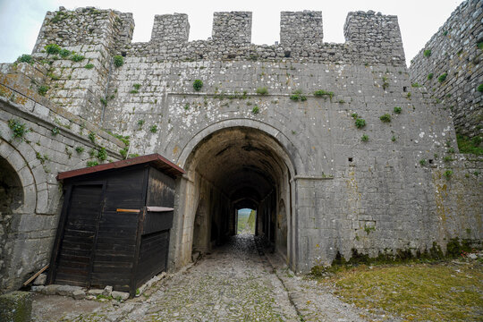 panoramic view of the Shkodra area from the Rozafa Castle
