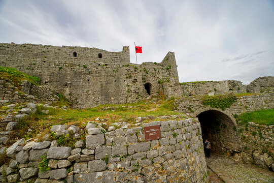 panoramic view of the Shkodra area from the Rozafa Castle