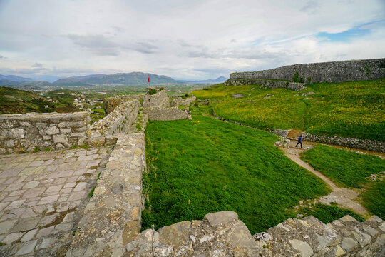 panoramic view of the Shkodra area from the Rozafa Castle