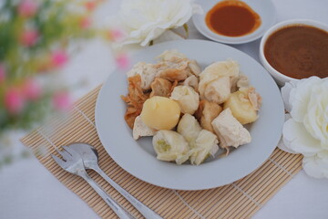 Siomay Delicious Indonesian Dumplings with Peanut Sauce